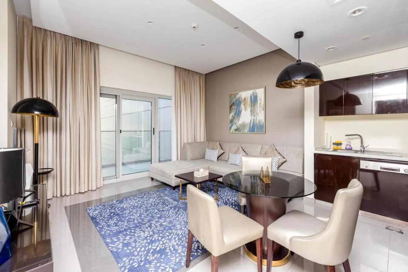 Modern With Stunning City View - Damac Majestine Tower Dubai Birleşik Arap Emirlikleri