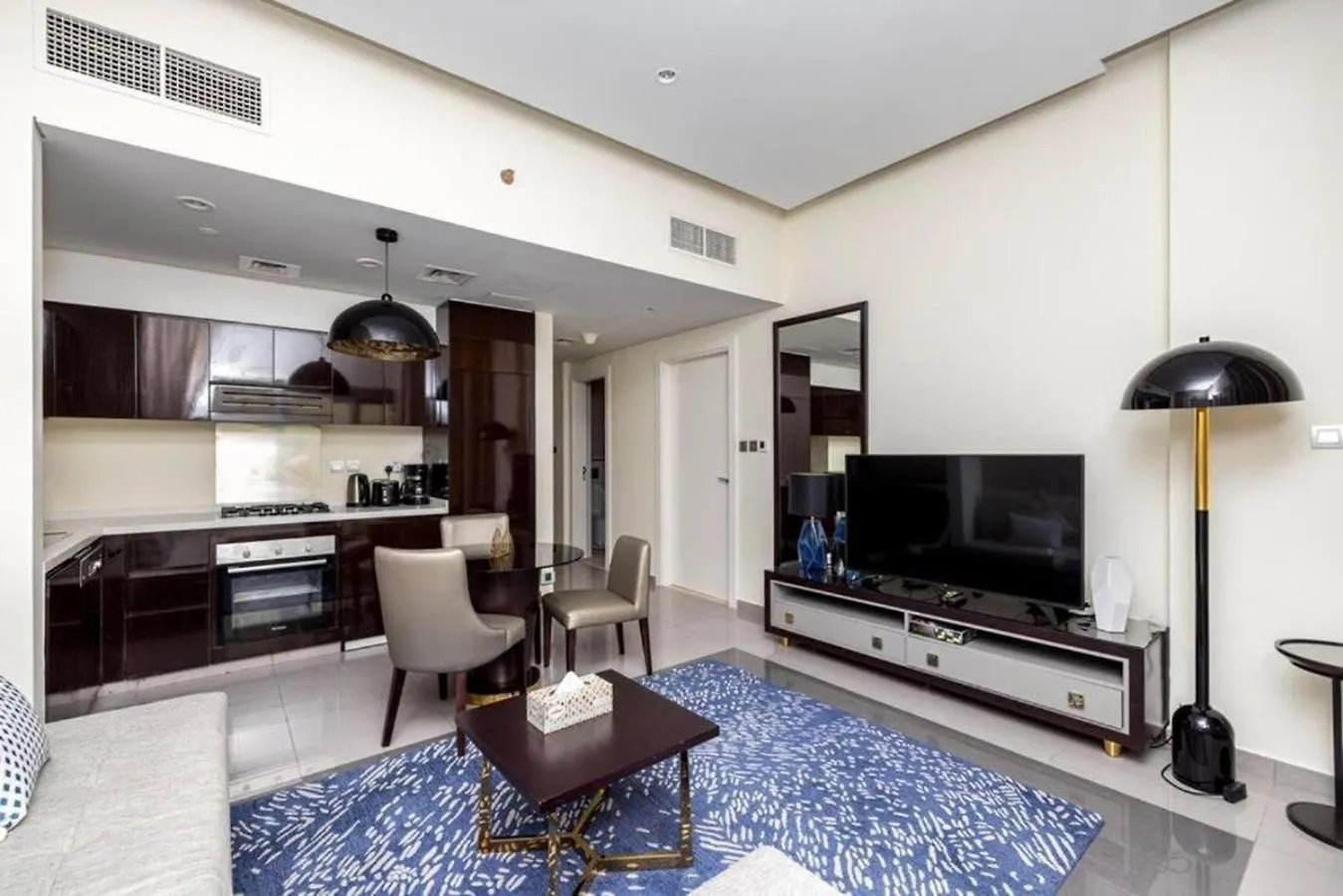 Daire Modern With Stunning City View - Damac Majestine Tower Dubai