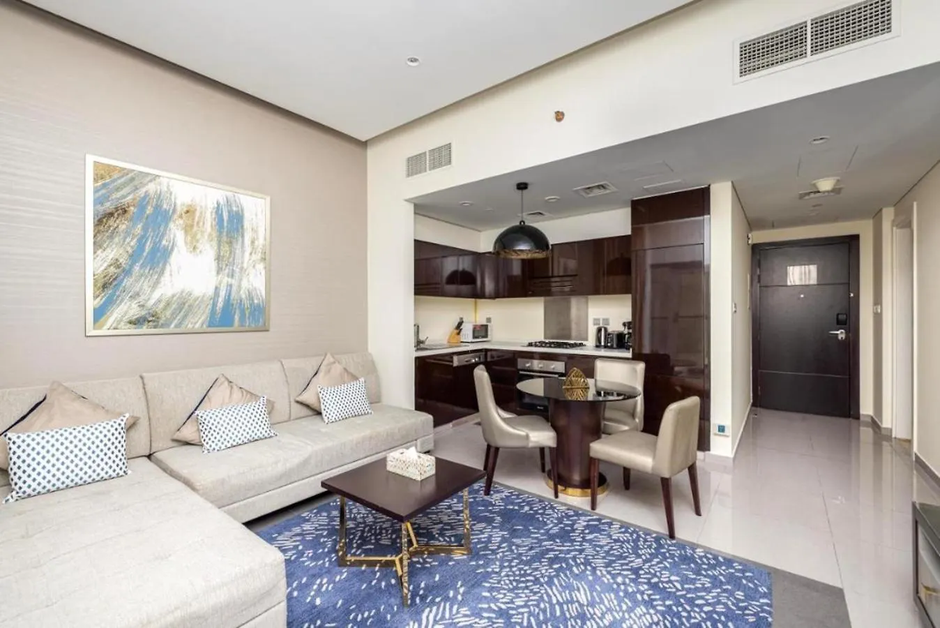 Daire Modern With Stunning City View - Damac Majestine Tower Dubai