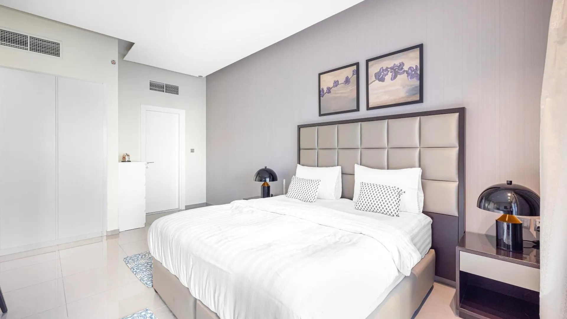 Modern With Stunning City View - Damac Majestine Tower Dubai Birleşik Arap Emirlikleri